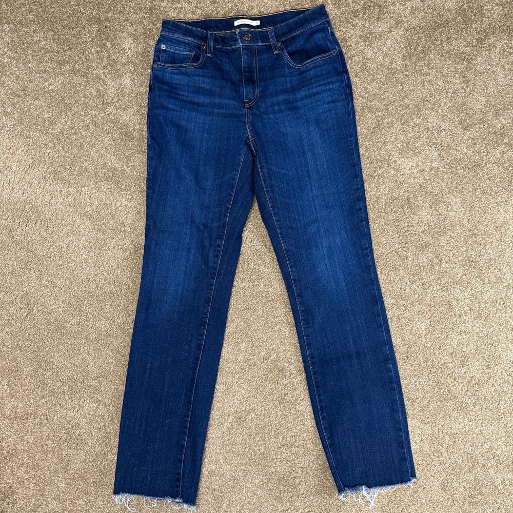 Levi's 724 High Rise Straight Leg Jeans Womens 32 Blue Denim Cotton Frayed Hem